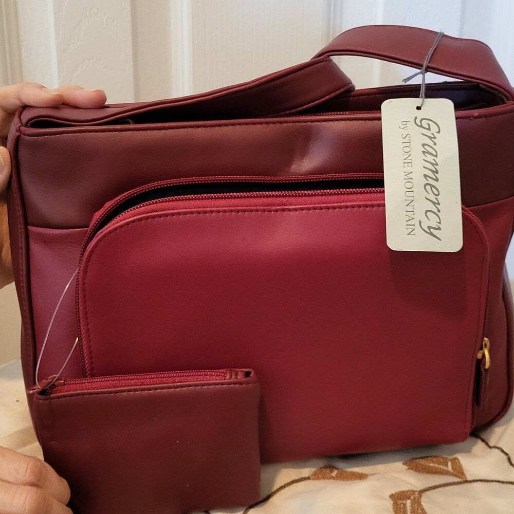 Beautiful Gramercy by Stone Mountain handbag LEATHER!